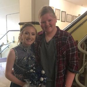 Meet your Posher, Regan